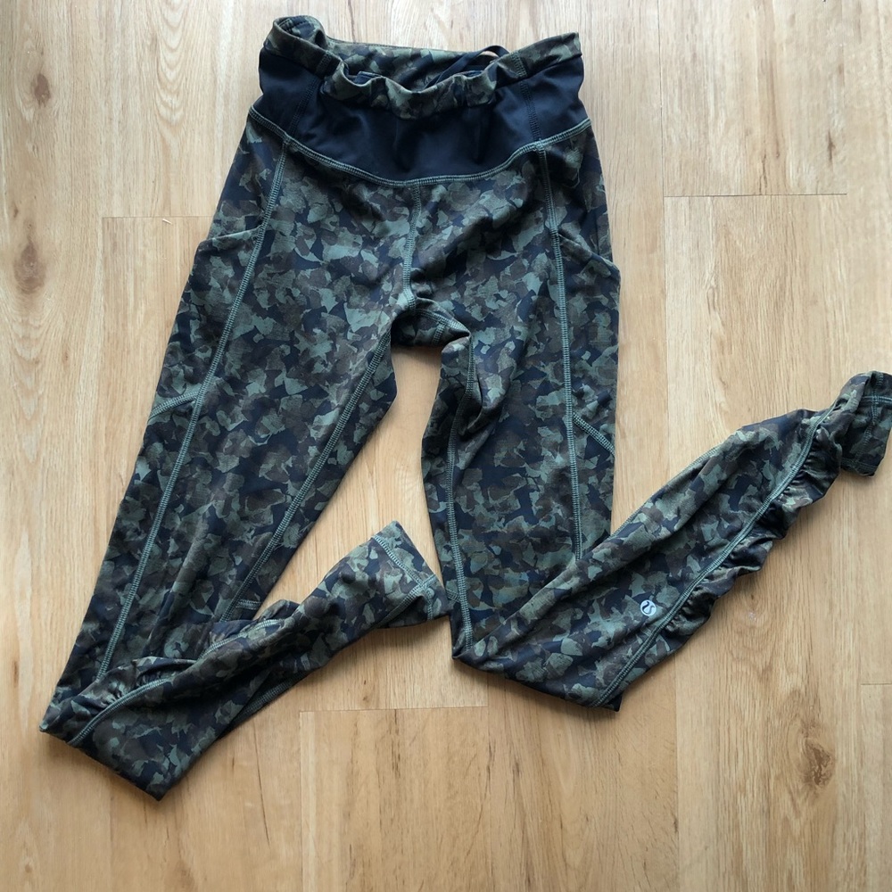 Camo Lululemon athletica pants.